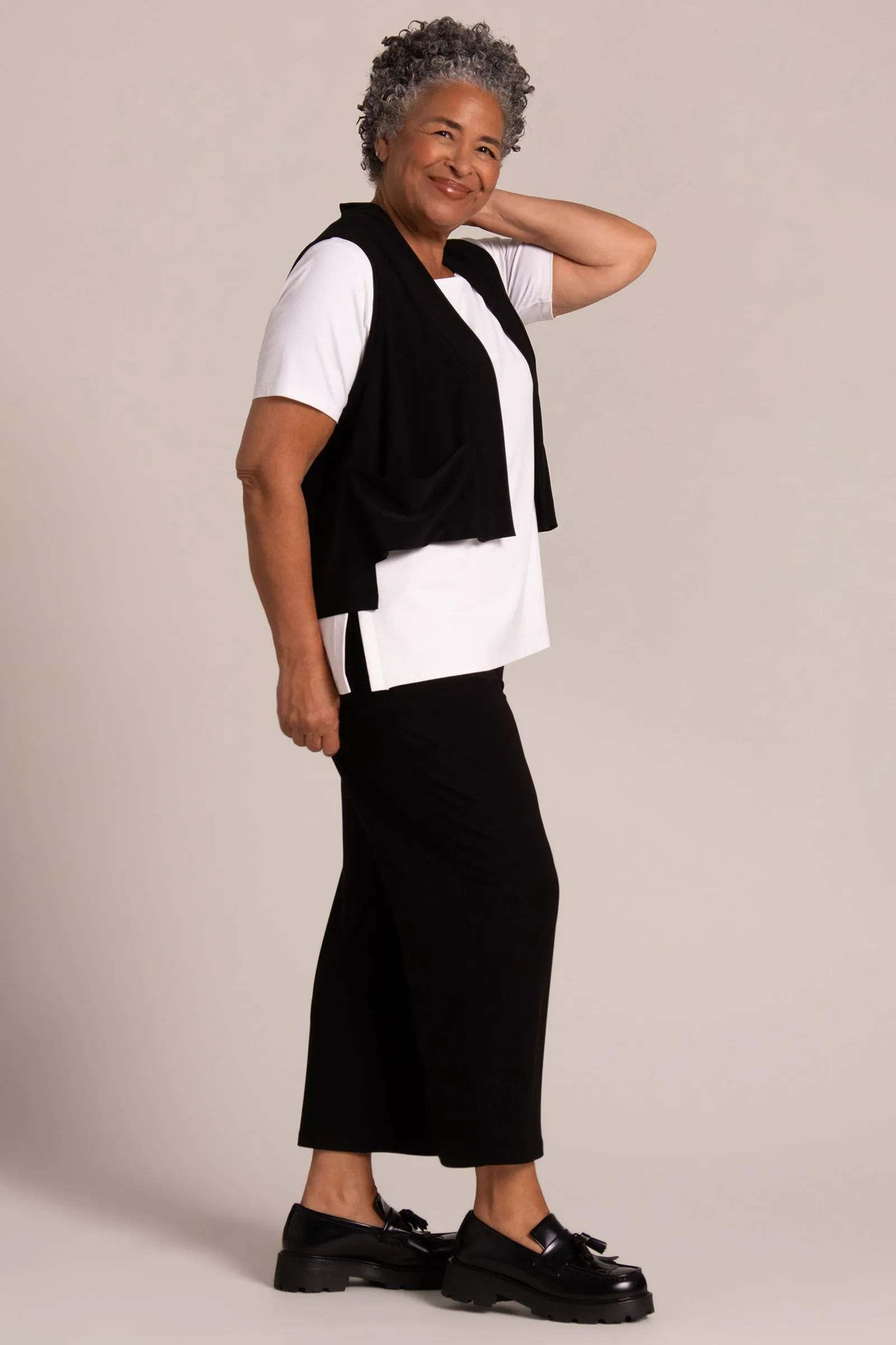 Cropped Core Vest | Black