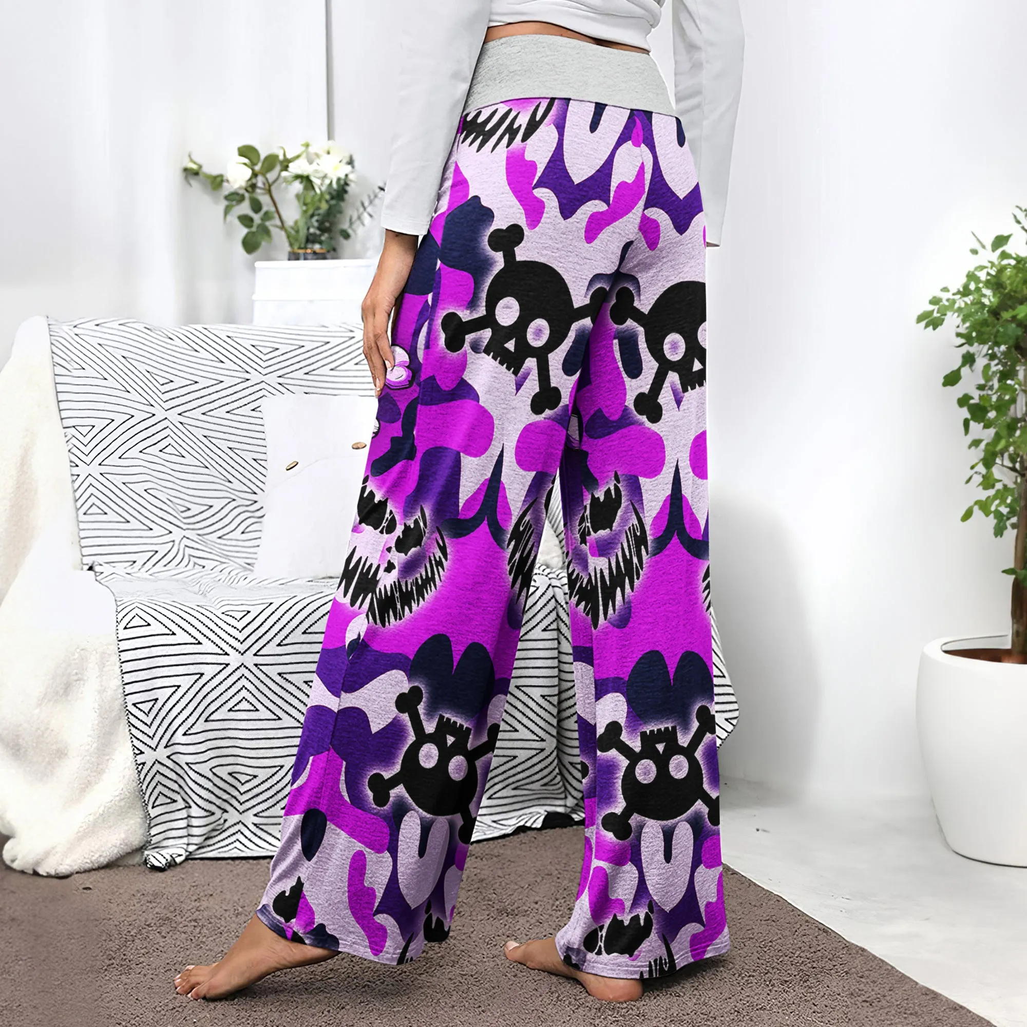 Purple Camo Skull Art Women's High-waisted Wide Leg Pants